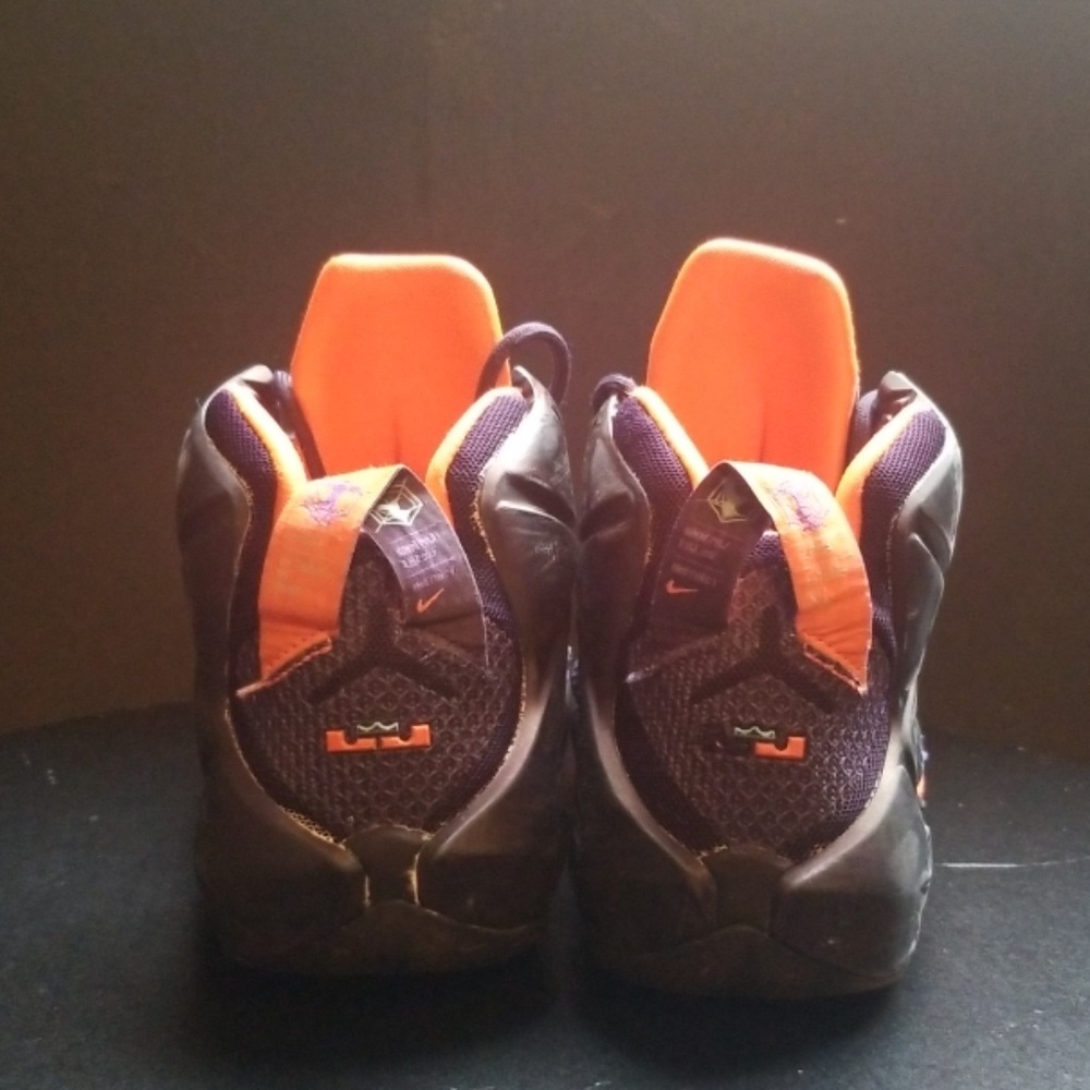 Lebron's - Picture 3 of 3